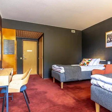 Отель Hotelli Jaemsae Йямся