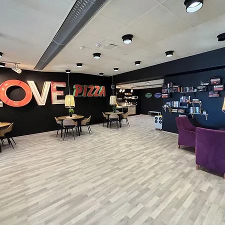 Отель Hotelli Jaemsae *