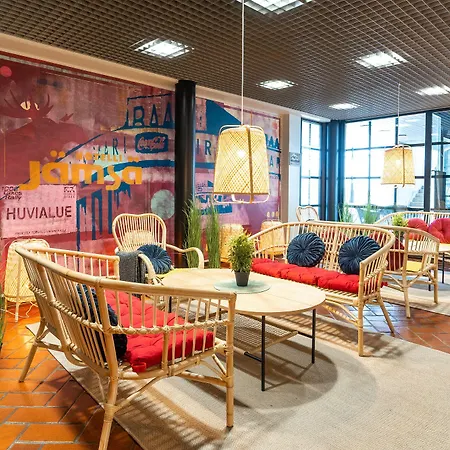 Отель Hotelli Jaemsae