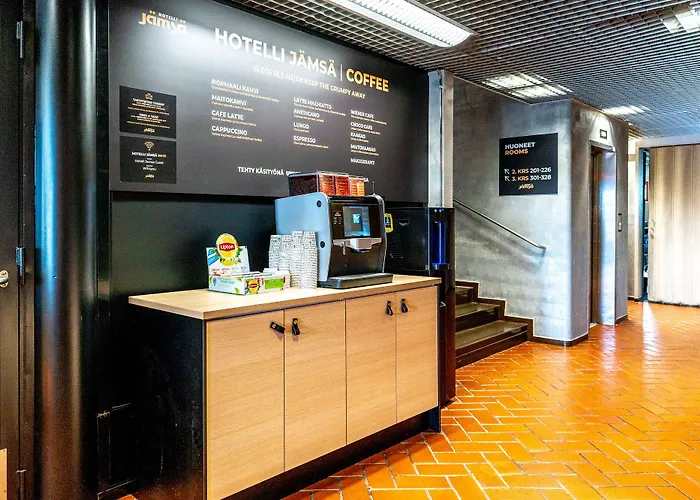 Отель Hotelli Jaemsae