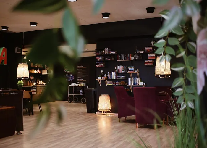 Hotelli Jaemsae Отель *